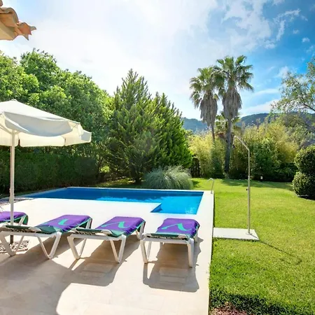 فيلة Sleeps 5 Pool Air Con Wifi بويينسا